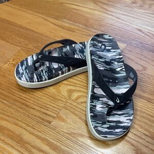OluKai Black and Gray Sandals